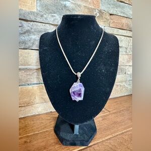 Elegant Purple Geode Pendant Necklace